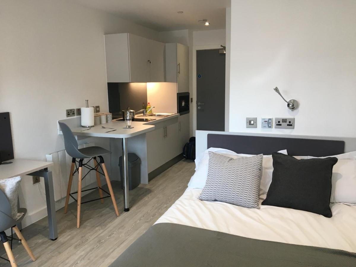 Modern Studios, Newcastle Under Lyme - Sk Екстер'єр фото