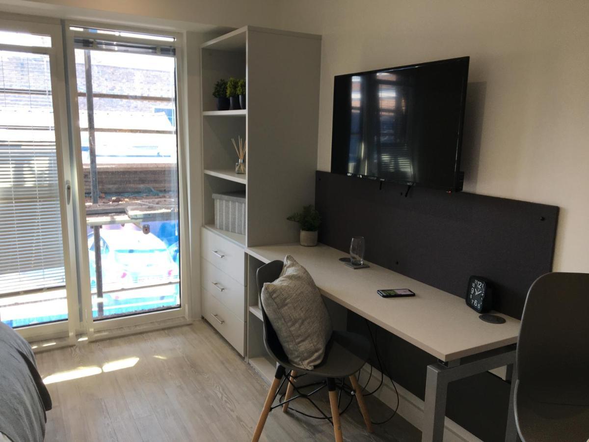 Modern Studios, Newcastle Under Lyme - Sk Екстер'єр фото