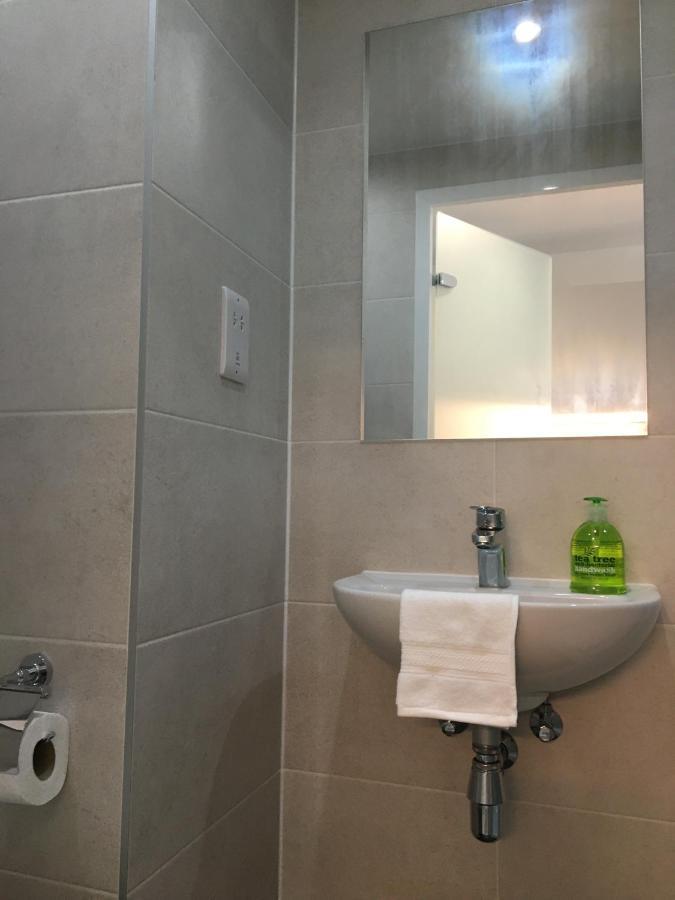 Modern Studios, Newcastle Under Lyme - Sk Екстер'єр фото