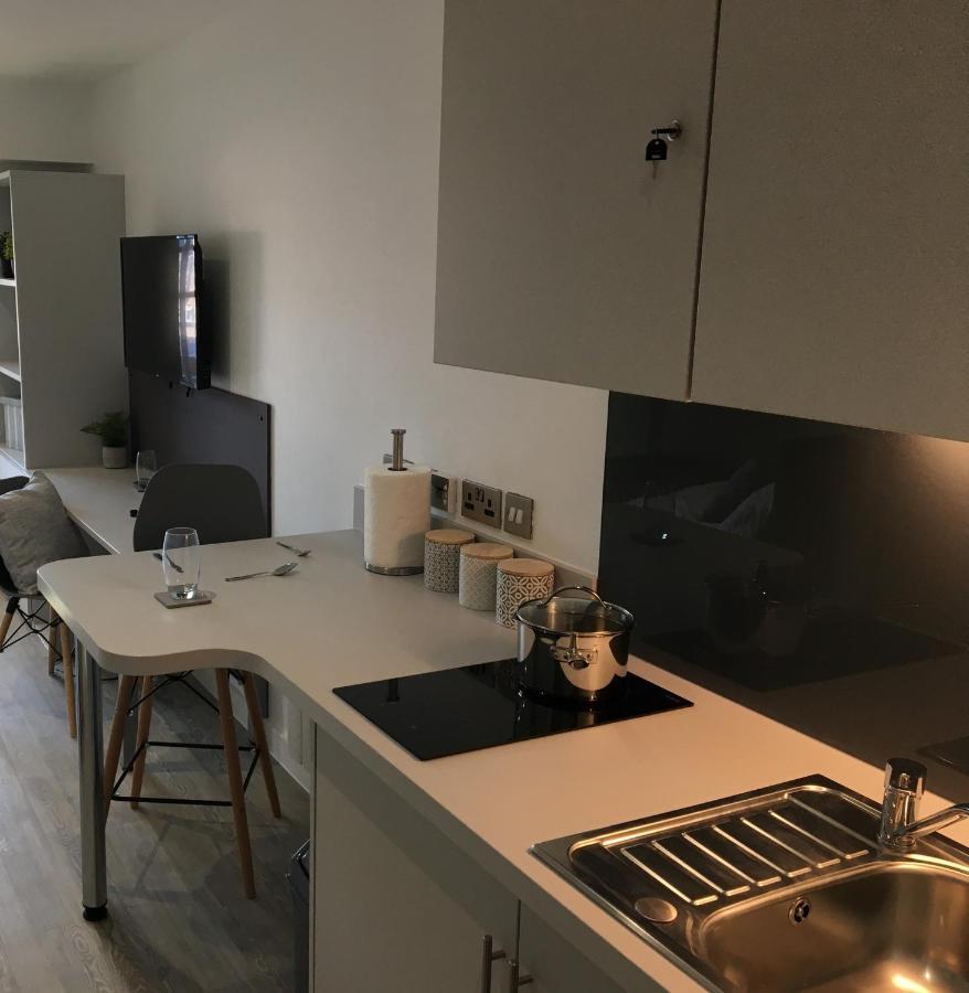 Modern Studios, Newcastle Under Lyme - Sk Екстер'єр фото