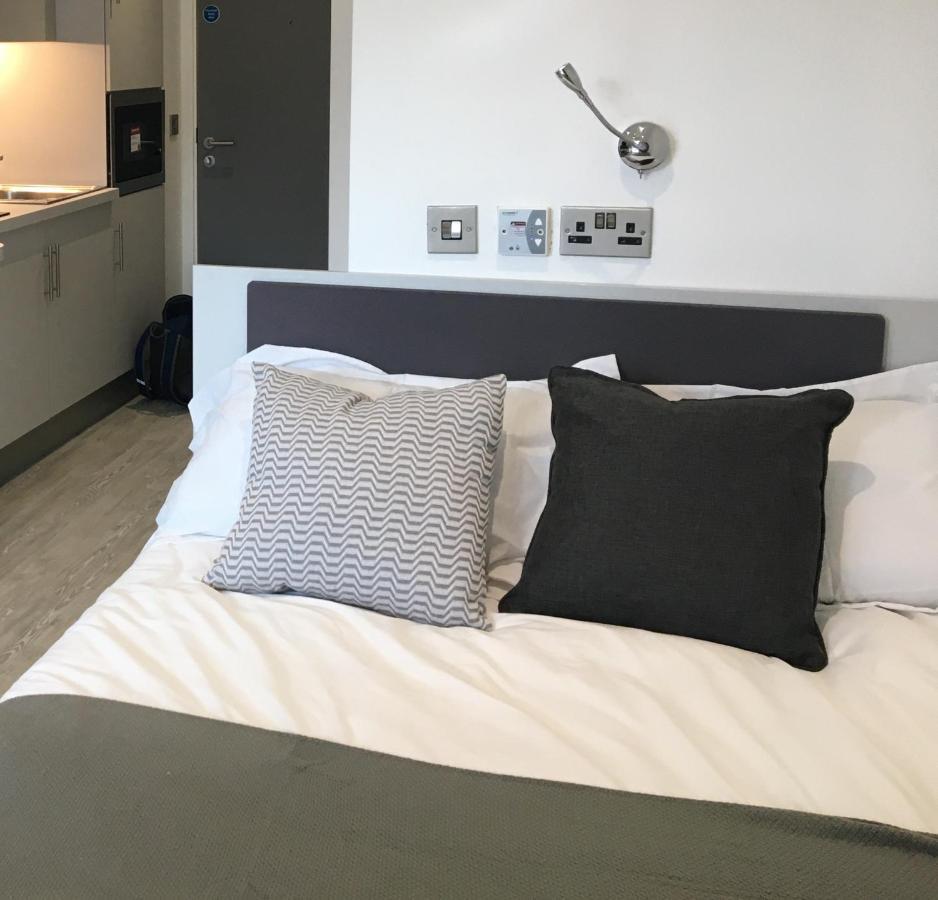 Modern Studios, Newcastle Under Lyme - Sk Екстер'єр фото